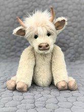 Poupée de vache aux cheveux longs Simulation Highland Cow